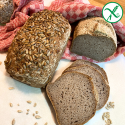 Bezglutenowy chleb domowy ZE SŁONECZNIKIEM 380g