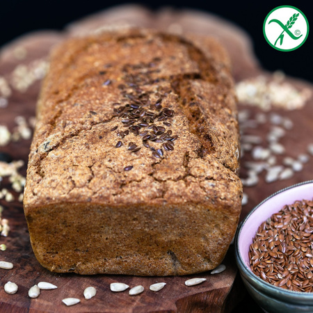 Bezglutenowy chleb 600g z ZIARNAMI