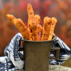 Bezglutenowe paluchy z boczkiem  100g BEZ DODATKU CUKRU