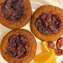 Bezglutenowa bułka ze śliwkami  2szt.       (bez cukru)