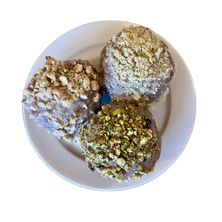 Bezglutenowe pączki  W LUKRZE MIX  340g  ( cena za 1 opakowanie = 3 pączki)